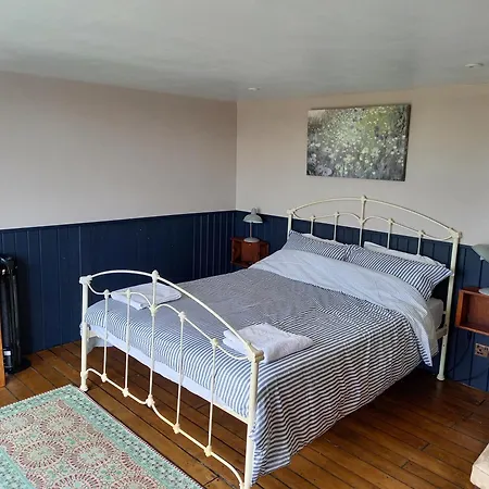Inner Dowsing Lightship Rochester  Room photo